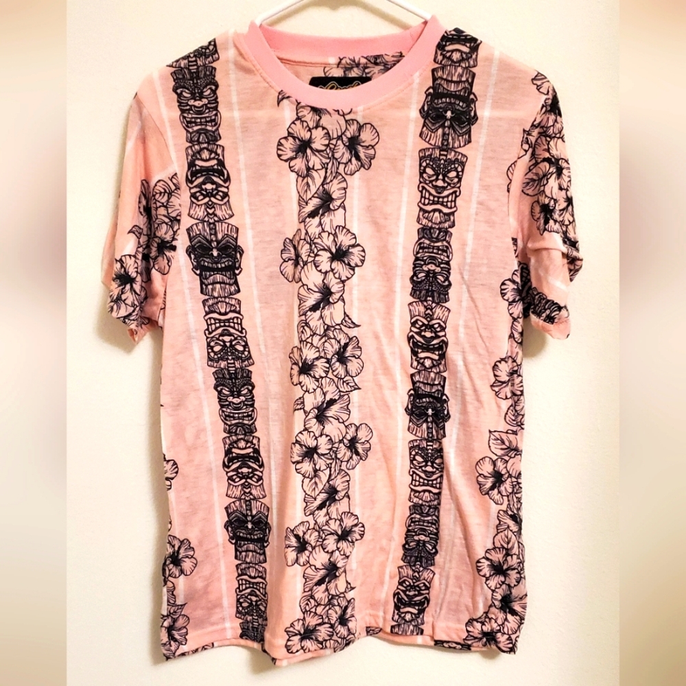Good Vibes Pink Graphic T-Shirt with Floral and Tiki Tribal Print Size Medium